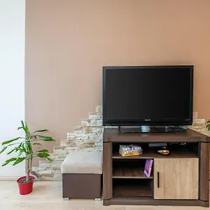 - Jagiellońska 10 Apartament
